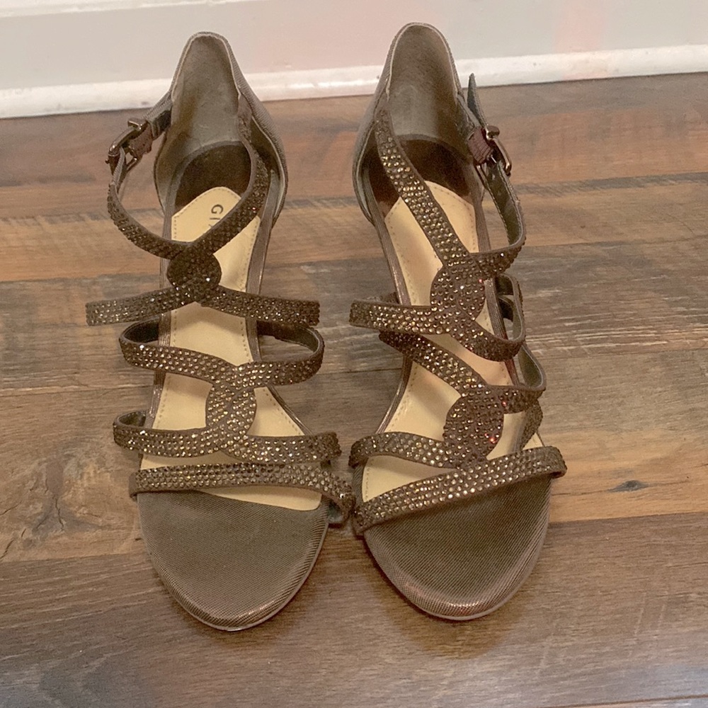 Super Cute Gianni Bini Sparkle Heels!